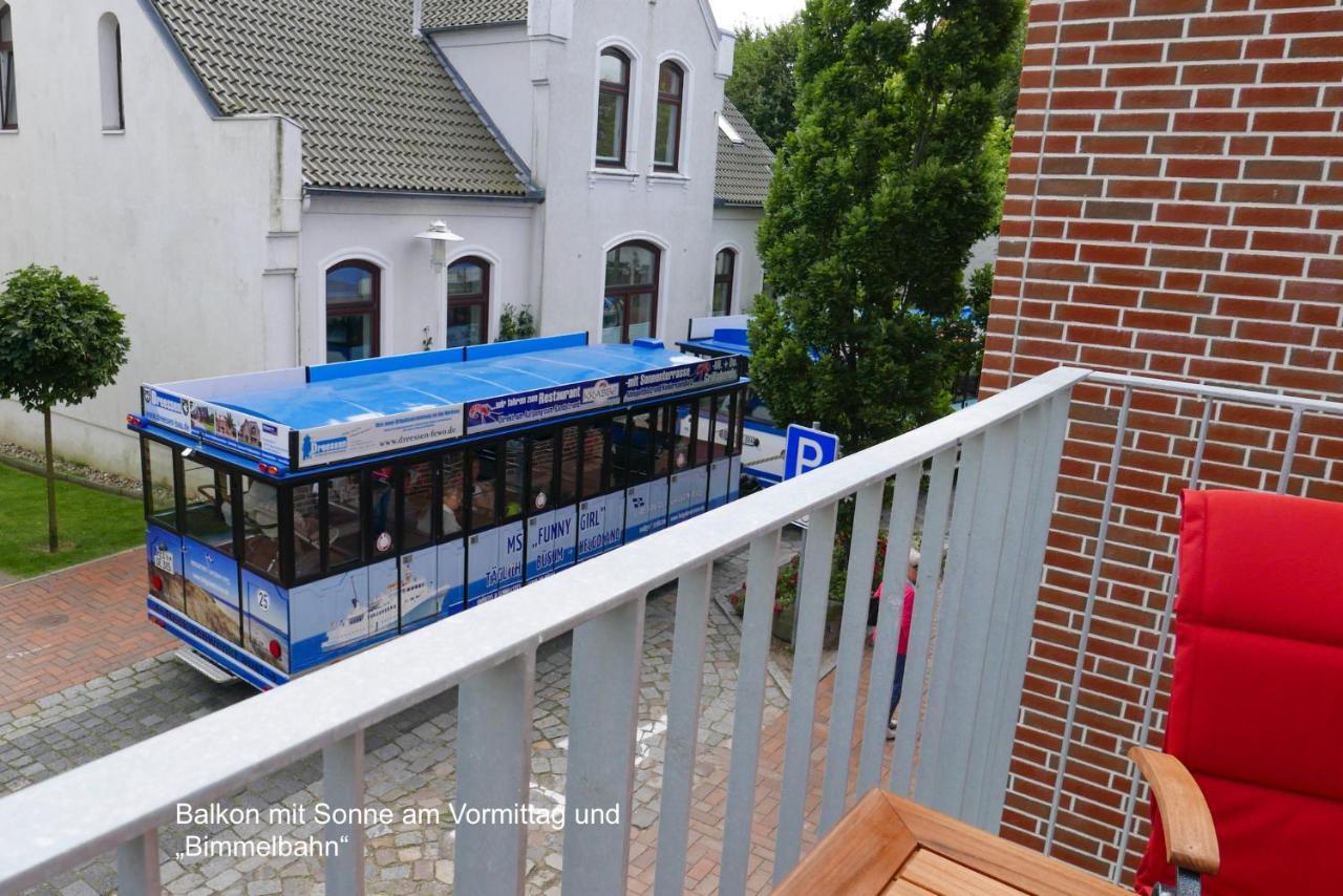 Pole Poppenspaeler Mit Ladestation Büsum Exterior foto